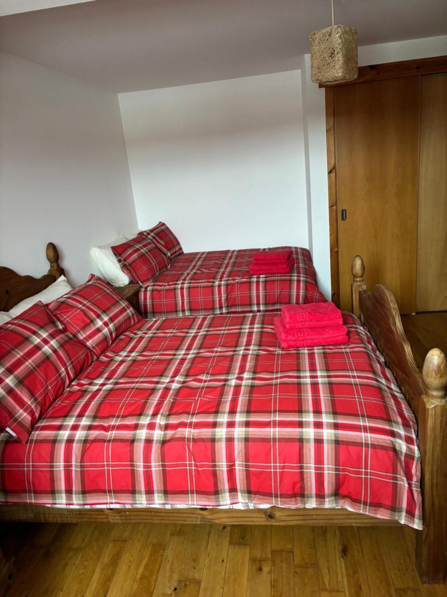 Maciver Farraline Court Apartment *
